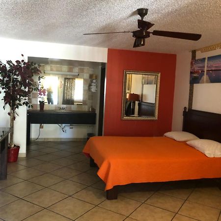 ليك وورث Lago Motor Inn المظهر الخارجي الصورة